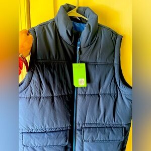 Men’s Navy Puffer Vest